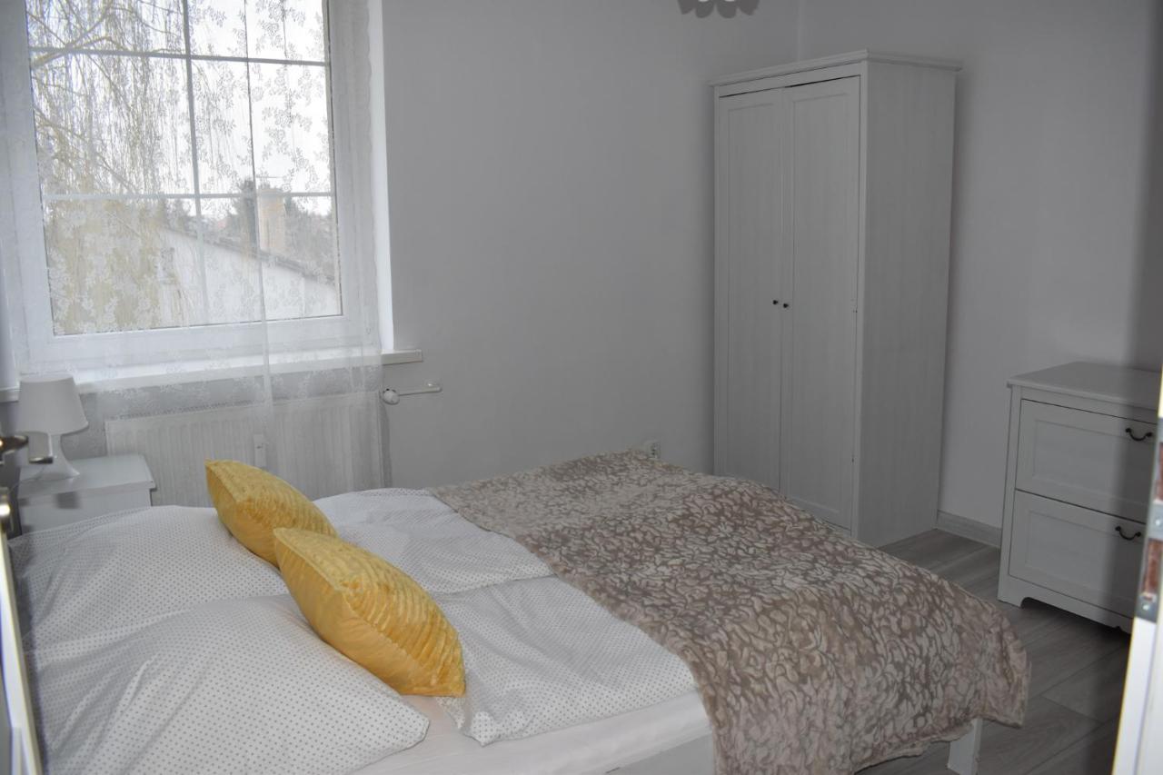 Hostel Przed Switem Ґожув-Велькопольський Екстер'єр фото