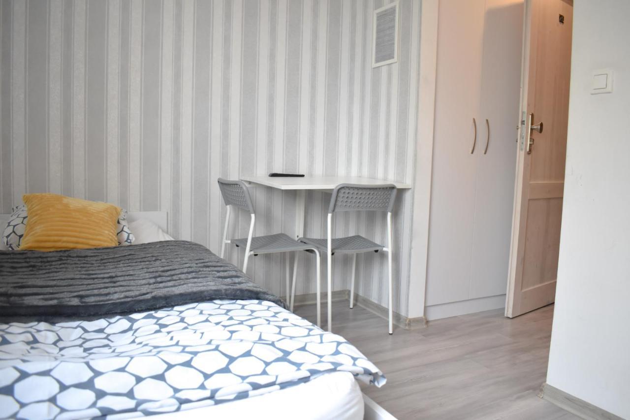 Hostel Przed Switem Ґожув-Велькопольський Екстер'єр фото