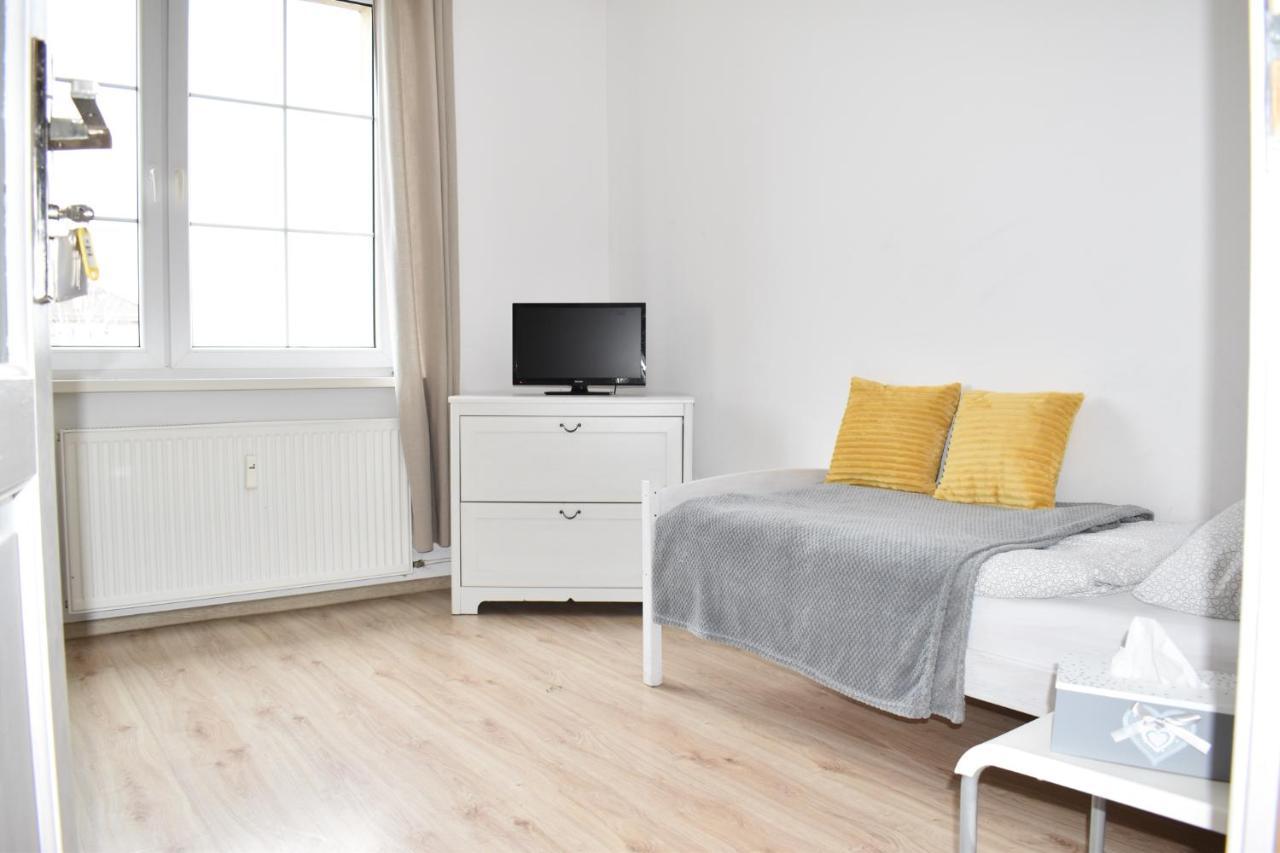 Hostel Przed Switem Ґожув-Велькопольський Екстер'єр фото