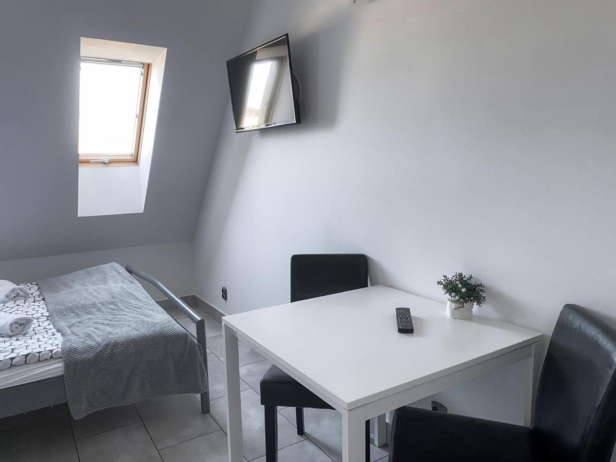 Hostel Przed Switem Ґожув-Велькопольський Екстер'єр фото