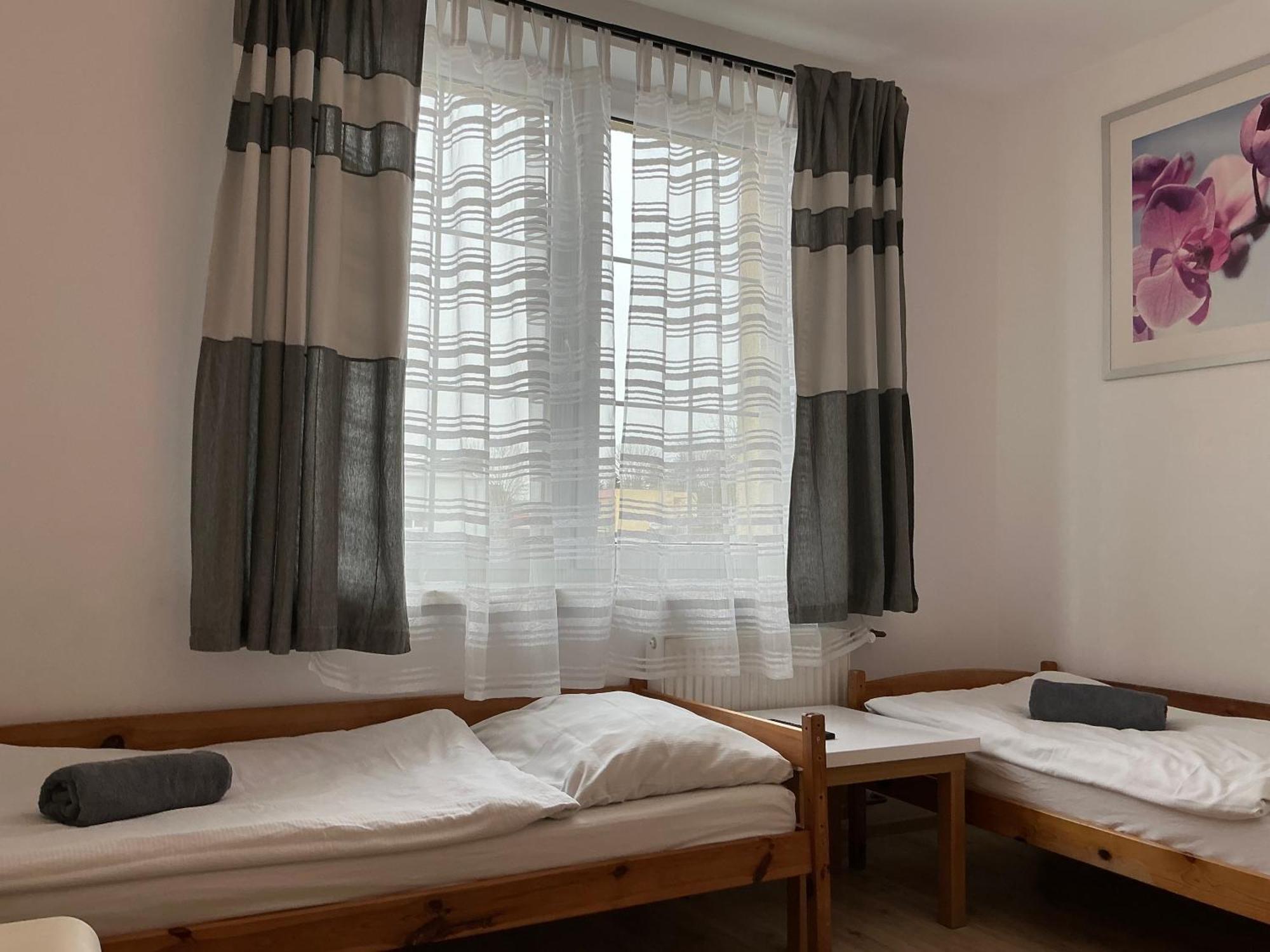 Hostel Przed Switem Ґожув-Велькопольський Екстер'єр фото