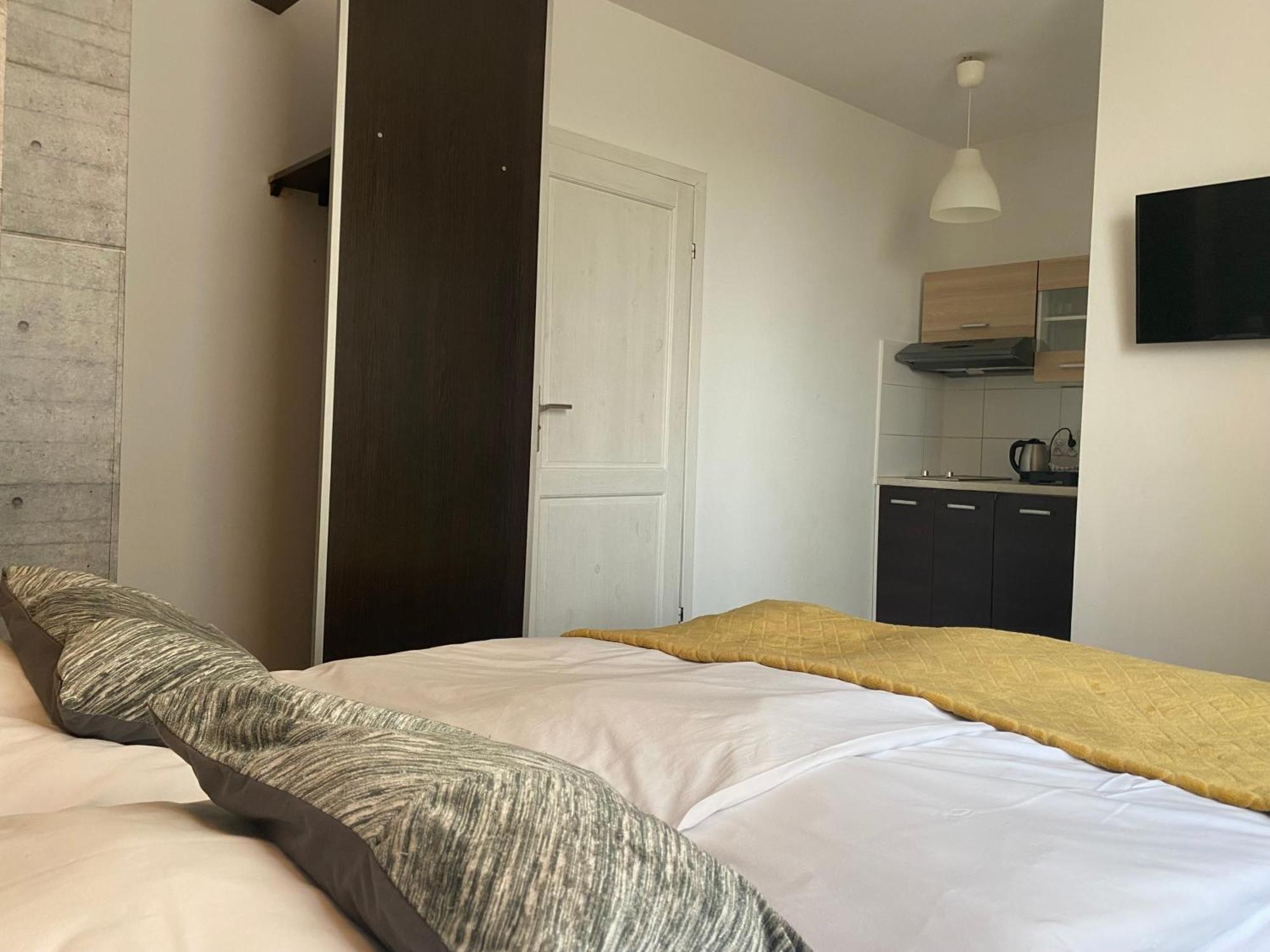 Hostel Przed Switem Ґожув-Велькопольський Екстер'єр фото